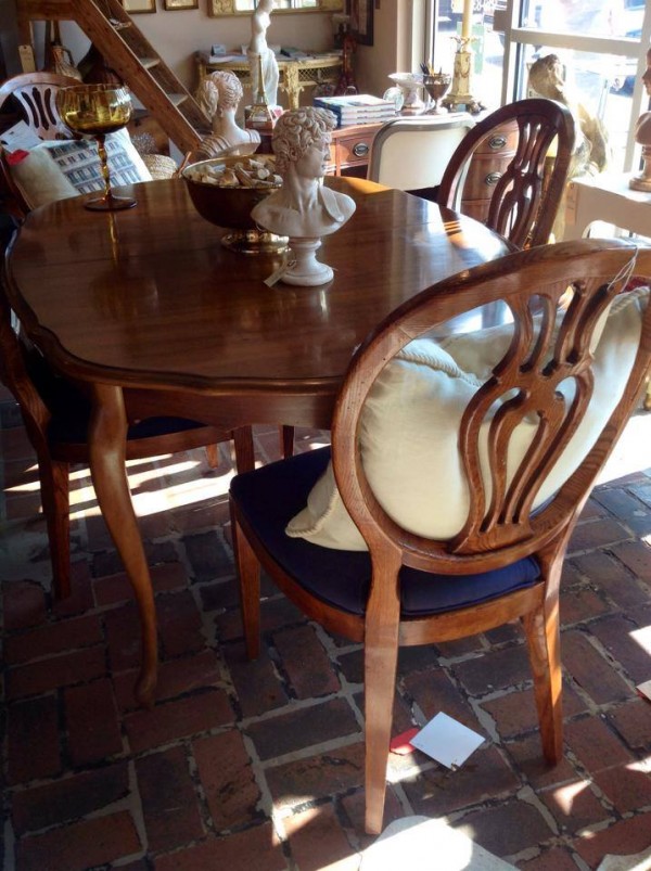 Chairs and table in wood