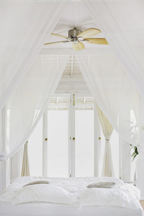 Light white sheer drapes summer decorating ideas