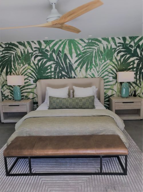 palm statement wallpaper master bedroom