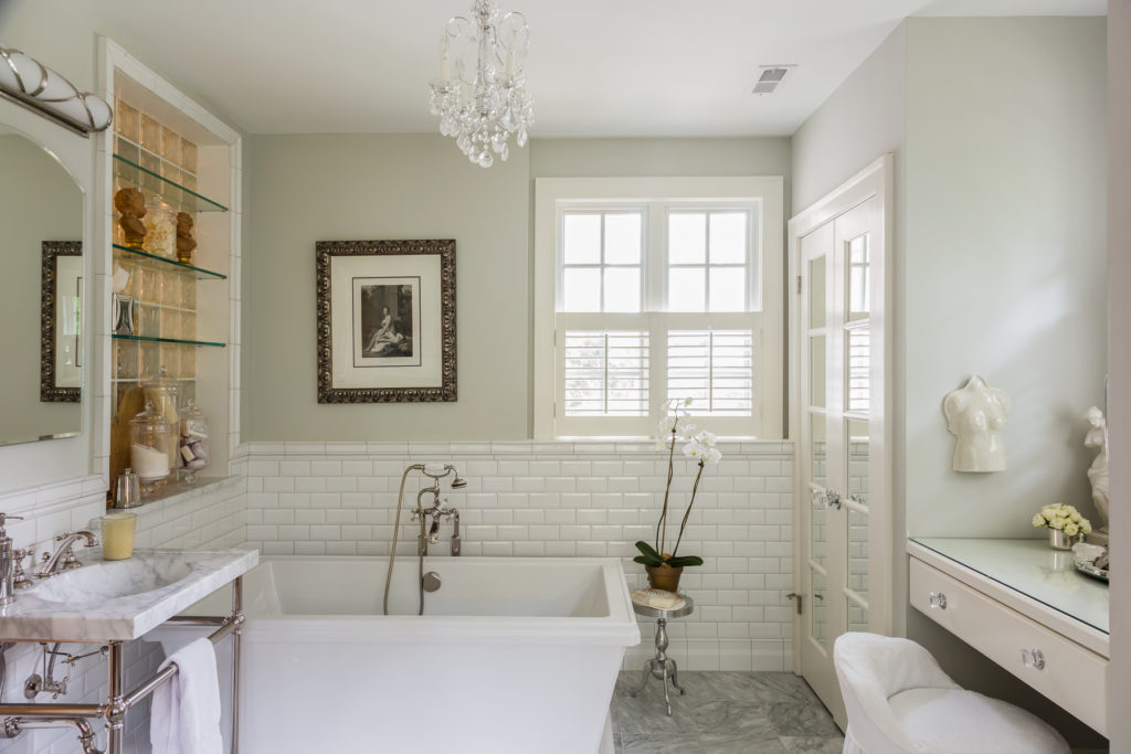 classic white and grey marble master bathroom