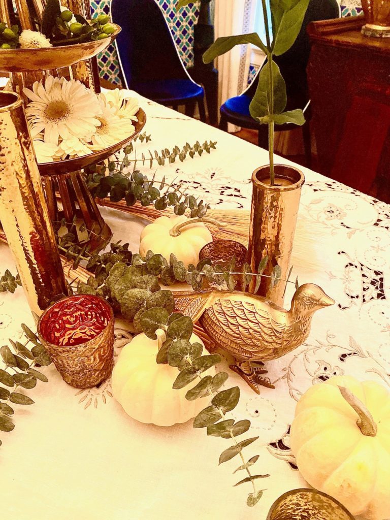 White Natural Greenery Thanksgiving Fall Table Decoration